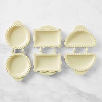 3PCS Dough Presser Pocket Pie Molds, Party Potluck Hand Pie Molds, Apple, Pumpkin And Acorn Shapes (classic model)