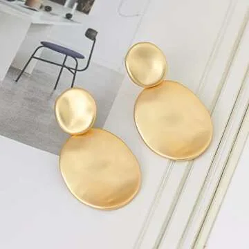 Matte Gold Small Hammered Disc Earrings Minimalist Geometric Dangle Earrings for Women