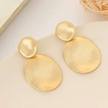 Matte Gold Small Hammered Disc Earrings Minimalist Geometric Dangle Earrings for Women