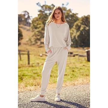 PRETTYGARDEN Women's Cozy 2 Piece Tracksuit for Fall