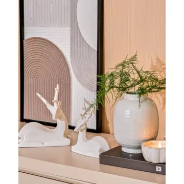 DN DECONATION Porcelain Christmas Reindeer Figurine, Small White Ceramic Deer Statue Sculpture Xmas Reindeer Figurines Set of 2 for Tabletop Shelf Mantel Indoor Fireplace Home Decor