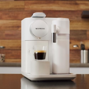 De'Longhi Nespresso Gran Lattissima Espresso Machine