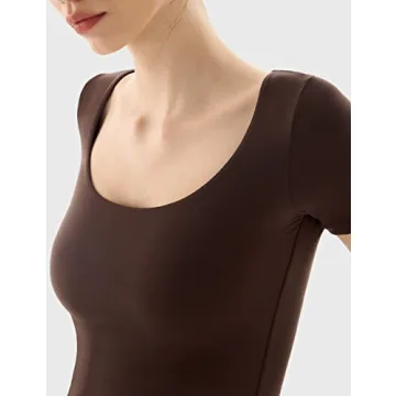 PUMIEY Women's Scoop Neck T Shirt - Slim Fit & Stylish