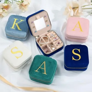 Personalized Velvet Jewelry Box - Perfect Gift for Women