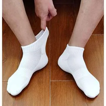 FORMEU Women's Moisture Wicking Athletic Low Cut Ankle Cotton Cushion Socks Breathable Comfortable 4/6 Pairs