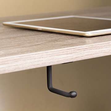 String Swing Headphone Hanger for Easy Access and Organization