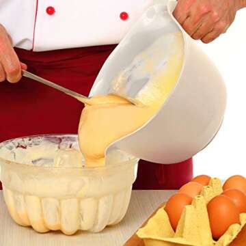 GLAD Mixing Bowl 3 Quart with Handle and Pour Spout