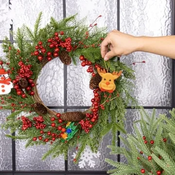 JINGHONG Christmas Wreath - 22 Inch Holiday Beauty