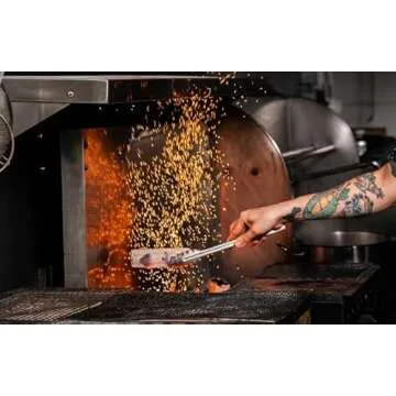 Thaan, Thai-Style Charcoal. 4-6 Hour Burn Time. Restaurant Grade Charcoal. Low Ash, No Smoke, High Heat. Up to 1200 Degrees. Binchotan Quality, Extruded Process. (5, Pounds)