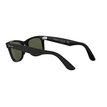 Ray-Ban Wayfarer Sunglasses – Timeless Style & UV Protection
