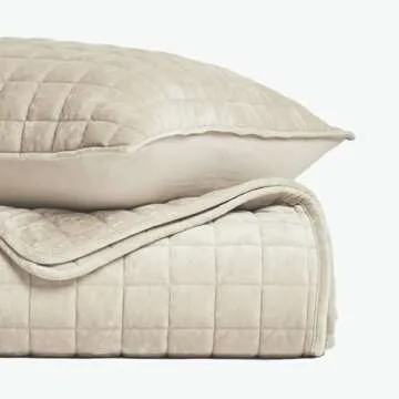 RECYCO Luxury Velvet Quilt Set for Elegant Bedrooms