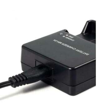 Compact MH-24 Nikon Charger for EN-EL14A Batteries