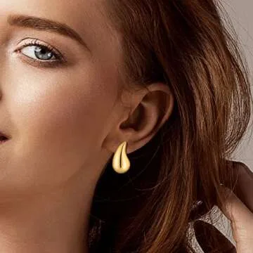 Wgoud 6 Pairs Hypoallergenic Gold Hoop Earrings Set