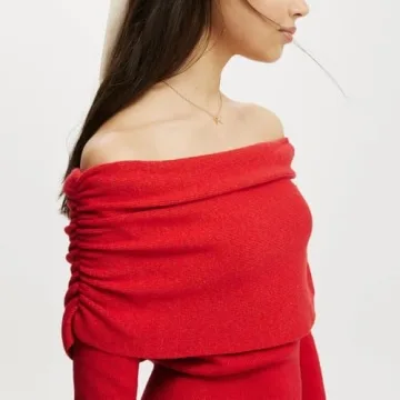 Stylish Women Y2K Off Shoulder Sweater in Red