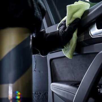 CARPRO Descale Acidic Car Shampoo - 500ml For Car Care