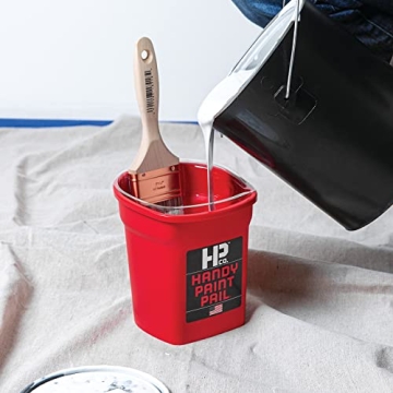 Handy Paint Pail for Easy Painting and Cleanup