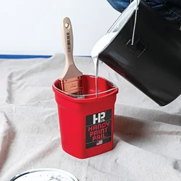 Handy Paint Pail for Easy Painting and Cleanup