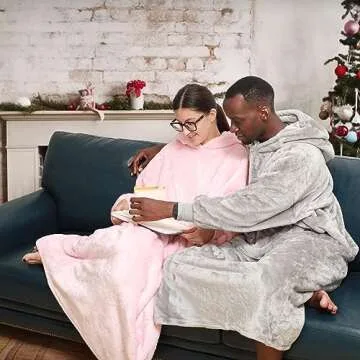 Cozy Oversized Fleece Hoodie Blanket for Everyone