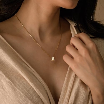 Cute Personalized Gold Initial Necklace for Women