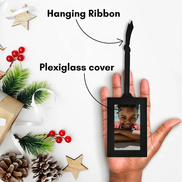 Americanflat Family Tree with 12 Frames & Ribbons 22"