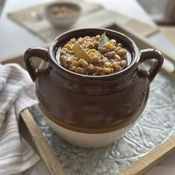 R&M International Traditional 4.5-Quart Ceramic Bean Pot with Lid, Brown