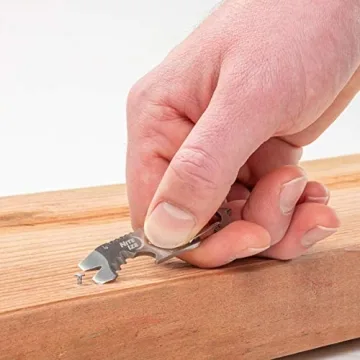 Compact DoohicKey Keychain Multi Tool - Ultimate Convenience