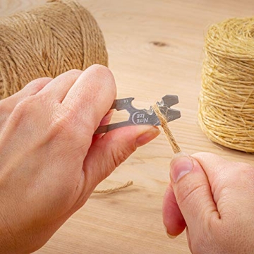 Compact DoohicKey Keychain Multi Tool - Ultimate Convenience