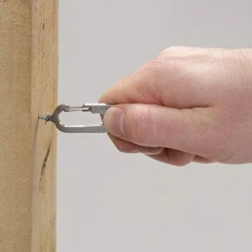 Compact DoohicKey Keychain Multi Tool - Ultimate Convenience