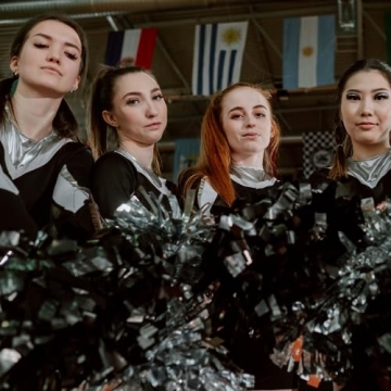 Hooshing Black Metallic Cheerleader Pom Poms for All Ages
