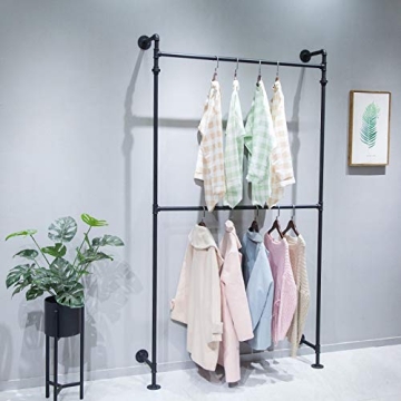 Industrial Pipe Clothes Rack - Durable Black Iron Garment Bar for Stylish Storage