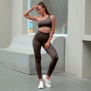 Sportneer Women’s Ribbed Workout Set: Stylish & Functional