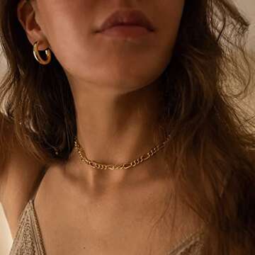 Bamos Small Gold Hoop Earrings, Thick Chunky Open Gold Hoop Earrings Huggie Earrings, Lightweight Chunky Gold Hoop Earrings Hypoallergenic Earrings for Women and Girls - 20/25/30 mm