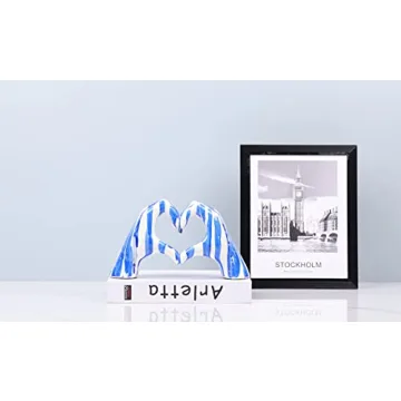 WUBIANJIE Heart-Shaped Love Finger Sculpture for Home Decor