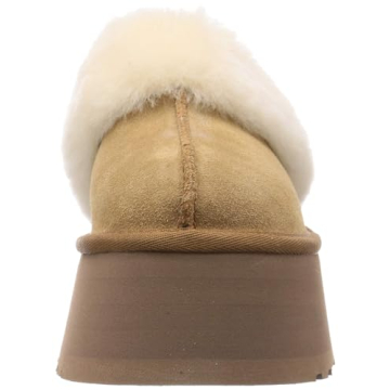 UGG Women's Funkette Slipper, Chestnut, 07