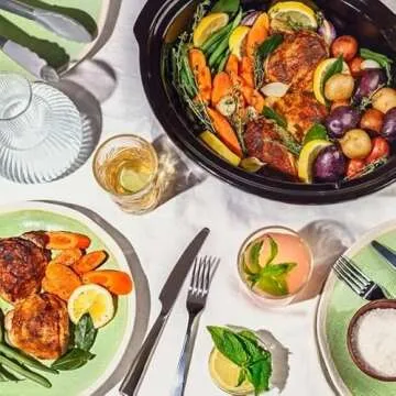 Touchscreen Slow Cooker, Kitchenware by Drew Barrymore 6QT Programmable Cooker with Touch-Activated Display (White)