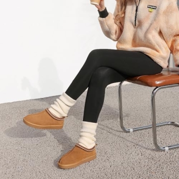 DREAM PAIRS Cozy Fuzzy Slippers for Women in Chestnut