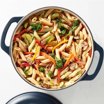 Amazon Basics Enameled Cast Iron Dutch Oven Pot 6-Quart