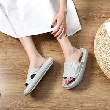 TREEMALL Pillow Slippers Cloud Slides for Women and Men，Non-Slip Open Toe Shower Slippers Massage Home Slippers for Indoor & Outdoor