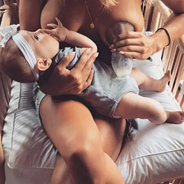 Haakaa Silicone Breast Pump - BPA Free and Portable Breast Pump