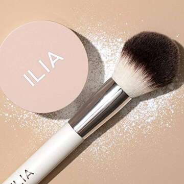 ILIA - Finishing Powder Brush | Non-Toxic, Vegan, Cruelty-Free, Blending With White Wood Handle + Soft, Synthetic Bristles