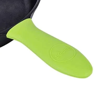 Lodge Silicone Hot Handle Holder, 1 EA, Green