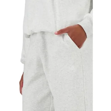 New Balance Fleece Joggers for Women - Comfort & Style