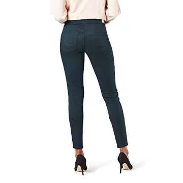 Levi Strauss Signature Gold Women's Totally Shaping Pull-on Skinny Jeans (Available in Plus Size), Immaculate, 4 Medium