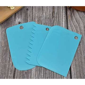 3 Pieces Plastics Dough Scraper Cake Cream Icing Spatula Cake Scraper Smoother Tool Set Smooth Jagged Edge Spatulas for Fondant Pastries,Blue