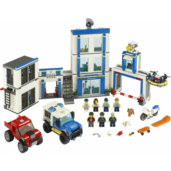 LEGO City Police Station 60246 for Kids 743 Pieces