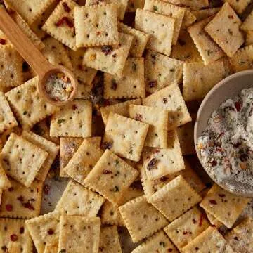 Premium Original Mini Saltine Crackers, Perfect for Snacking