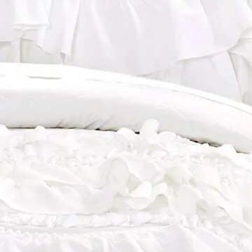 Elegant Lush Decor Kemmy Quilt - Charming Bedding Set