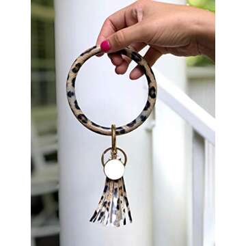 Baoqin Wristlet Key Ring Bracelet Round Ring Keychain PU Leather Tassel Bangle Bracelet Holder for Women Girls Gifts (Leopard)