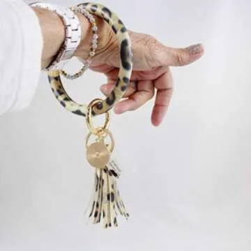 Baoqin Wristlet Key Ring Bracelet Round Ring Keychain PU Leather Tassel Bangle Bracelet Holder for Women Girls Gifts (Leopard)