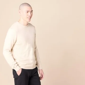 Amazon Essentials Men's Crewneck Sweater for Comfort